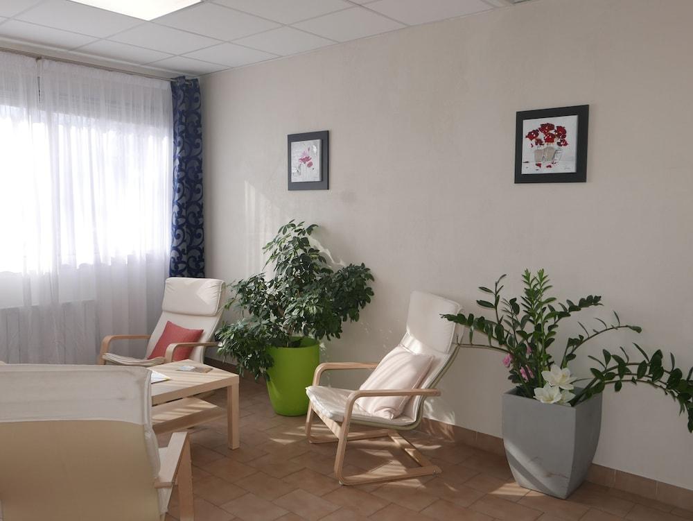 Abbatiale Hotel Et Restaurant Grenoble Centre Экстерьер фото
