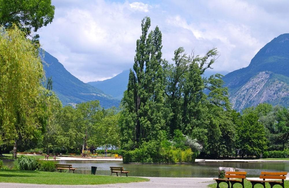 Abbatiale Hotel Et Restaurant Grenoble Centre Экстерьер фото