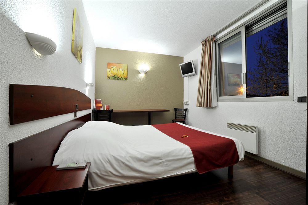 Abbatiale Hotel Et Restaurant Grenoble Centre Экстерьер фото