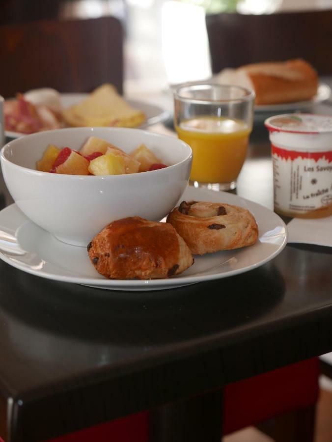 Abbatiale Hotel Et Restaurant Grenoble Centre Экстерьер фото